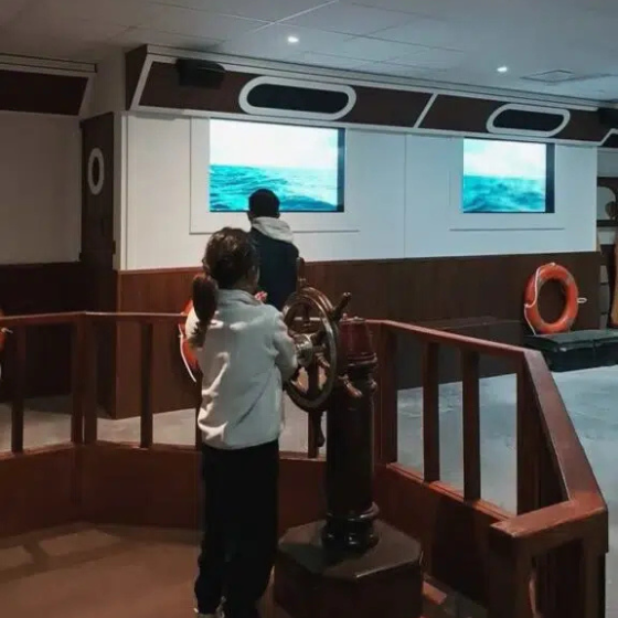 Univers maritime et aventure en mer au parcours immersif Vendesia.