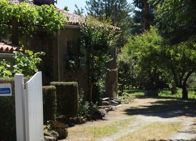 MAISON DE CAMPAGNE ENTRE MER ET PUY DU FOU