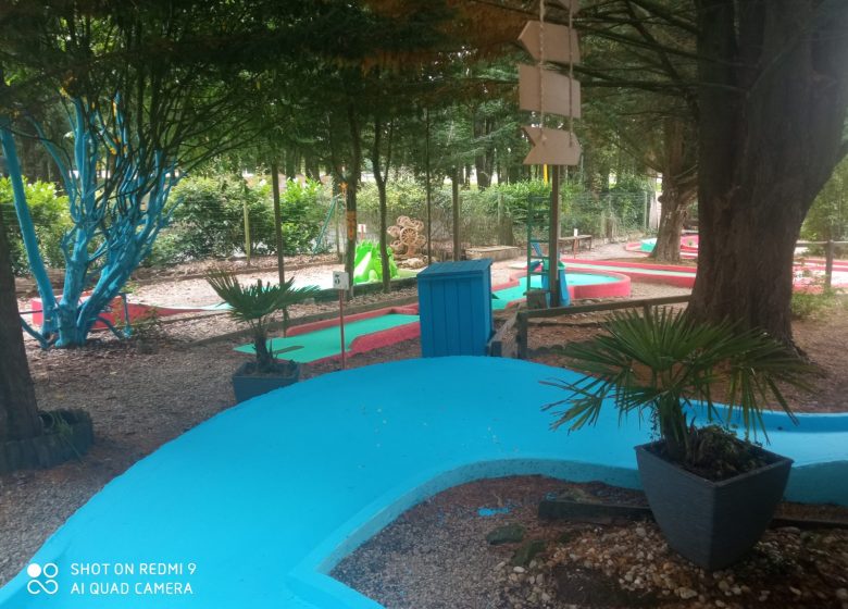 MINI GOLF DES TERRES NOIRES