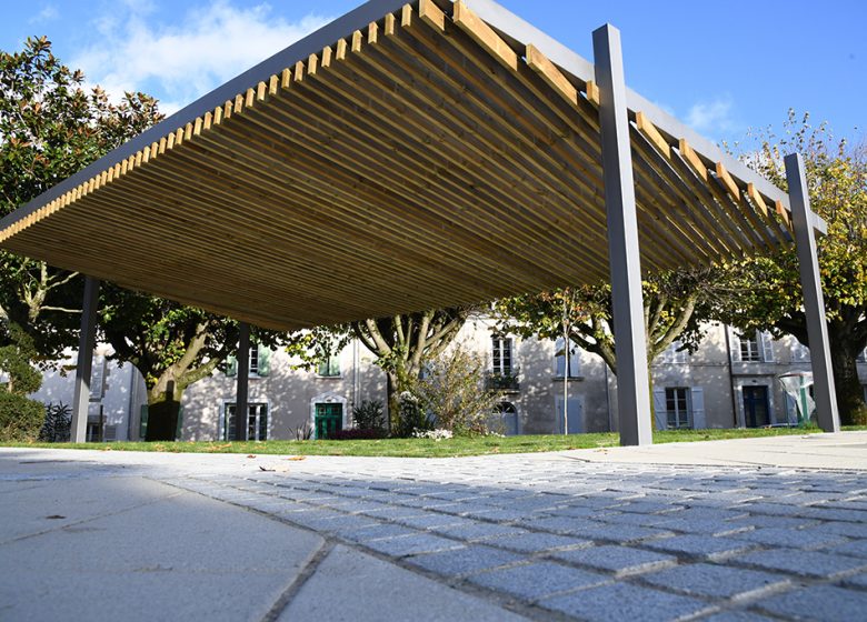 PLACE SIMONE VEIL