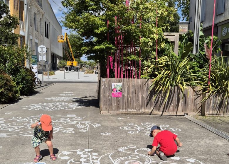 Chasse aux motifs et coloriage participatif à La Roche-sur-Yon