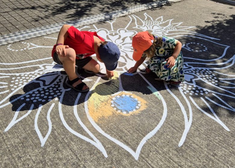 Atelier « Rencontre et coloriage » avec un artiste de rue, Ali