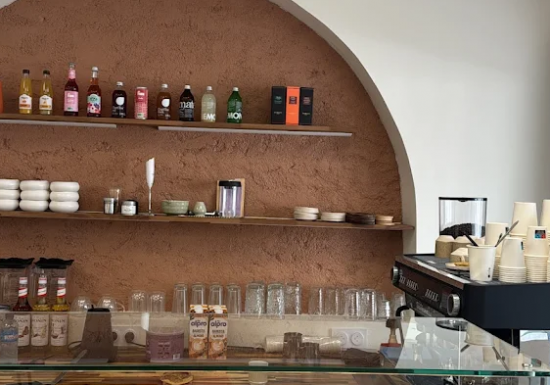 Mares and Co – Cookies Coffee Shop
