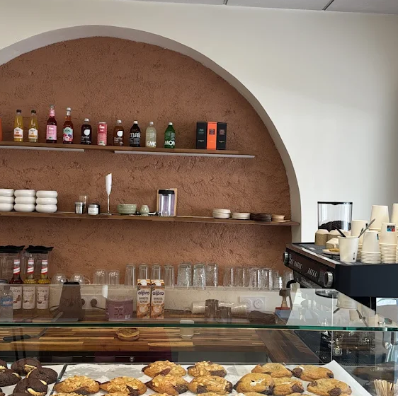 Mares and Co – Cookies Coffee Shop