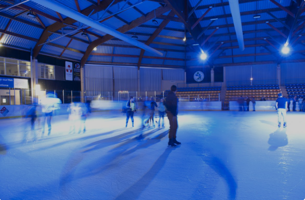 Peinture sur glace à la patinoire
