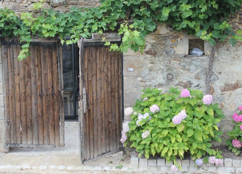 Derrière la Porte