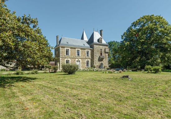 CHÂTEAU DE LA HAUTE BRACONNIÈRE