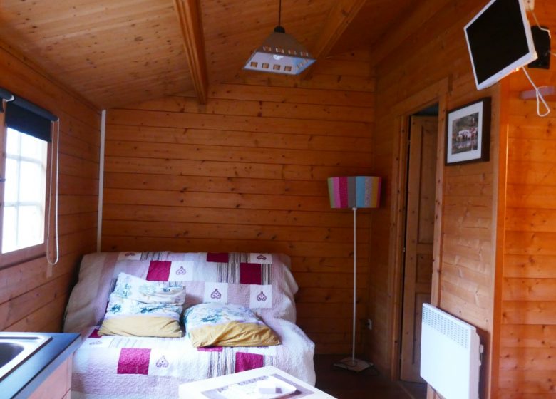 Bed and breakfast in an independent chalet on an equestrian estate in the countryside