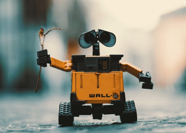 Stage Robot EMO