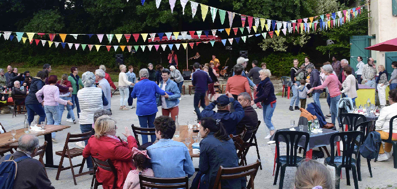 Feux de la Saint-Jean et guinguette
