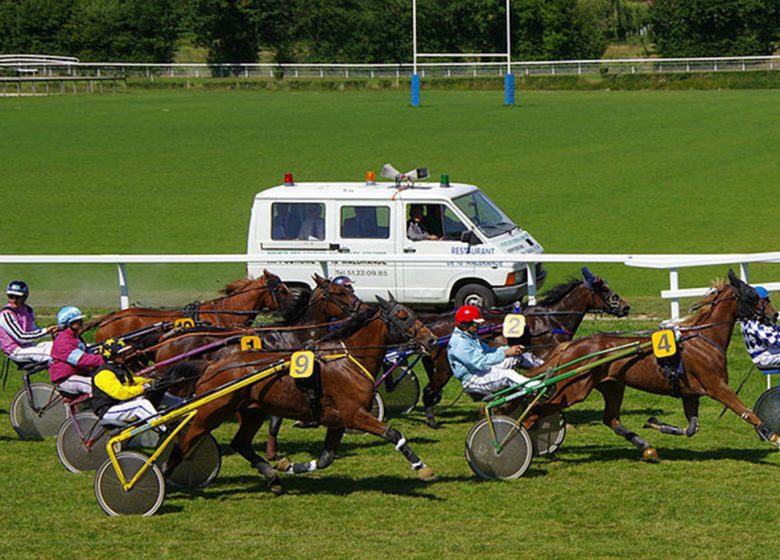 BLACK EARTH RACECOURSE