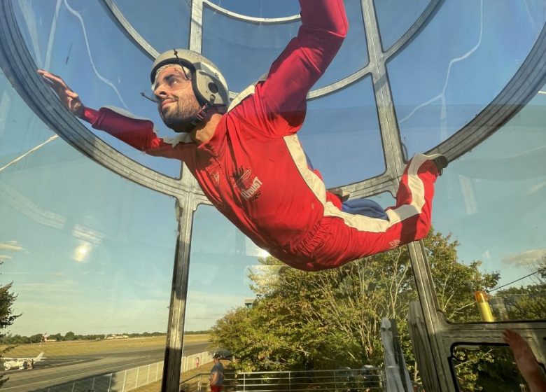 Flydust Chute Libre