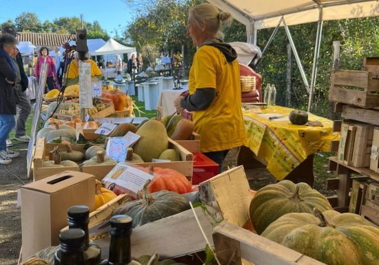 Marché des producteurs à la Ferme pédagogique de la Jarrie