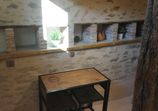 « La Case à Poules » – Les Crins au bord du lac